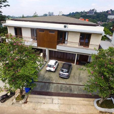 Asmaya Hill View Villa 7 Bedrooms With A Private Swimming Pool Bandung Bagian luar foto