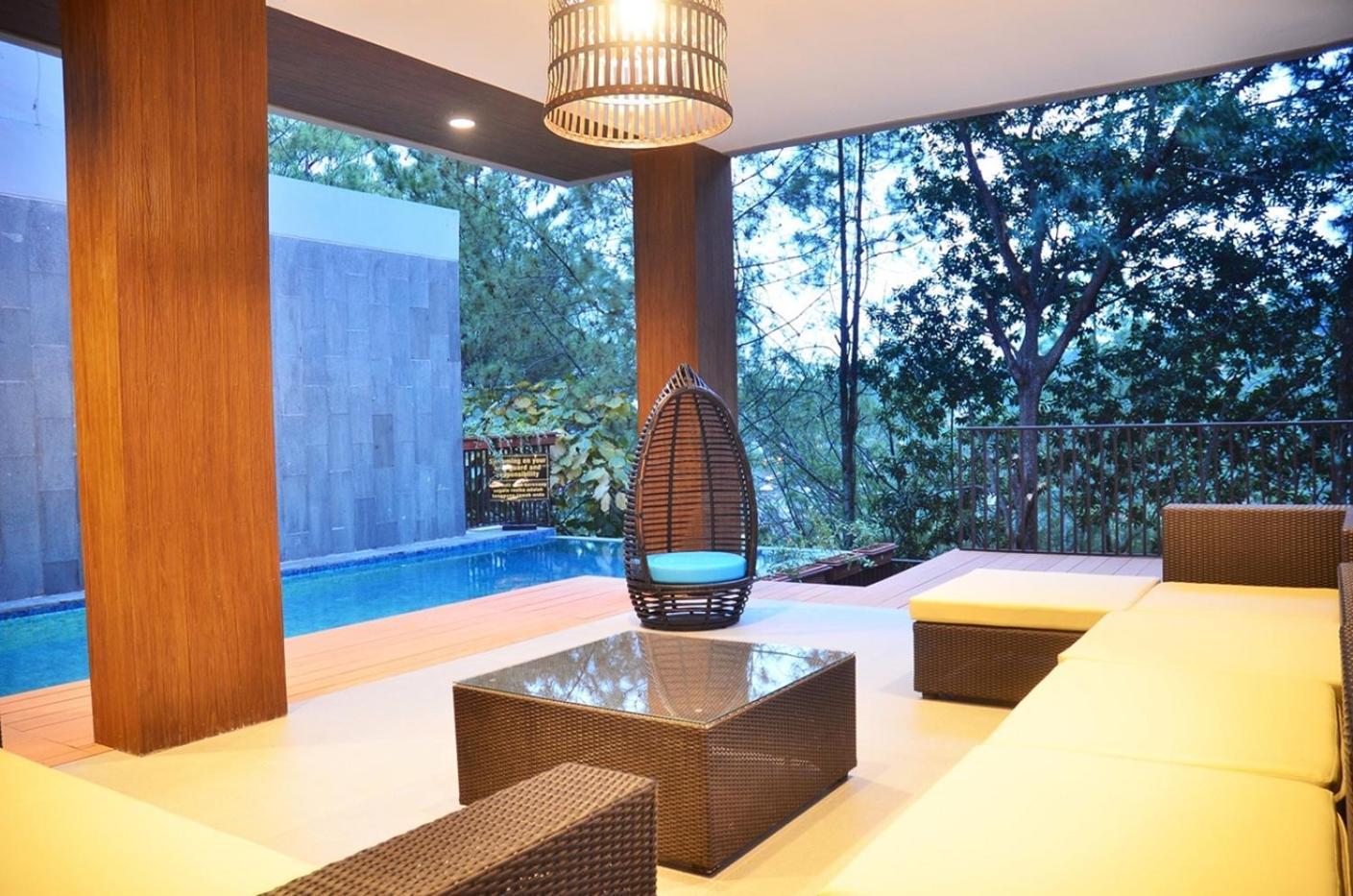 Asmaya Hill View Villa 7 Bedrooms With A Private Swimming Pool Bandung Bagian luar foto