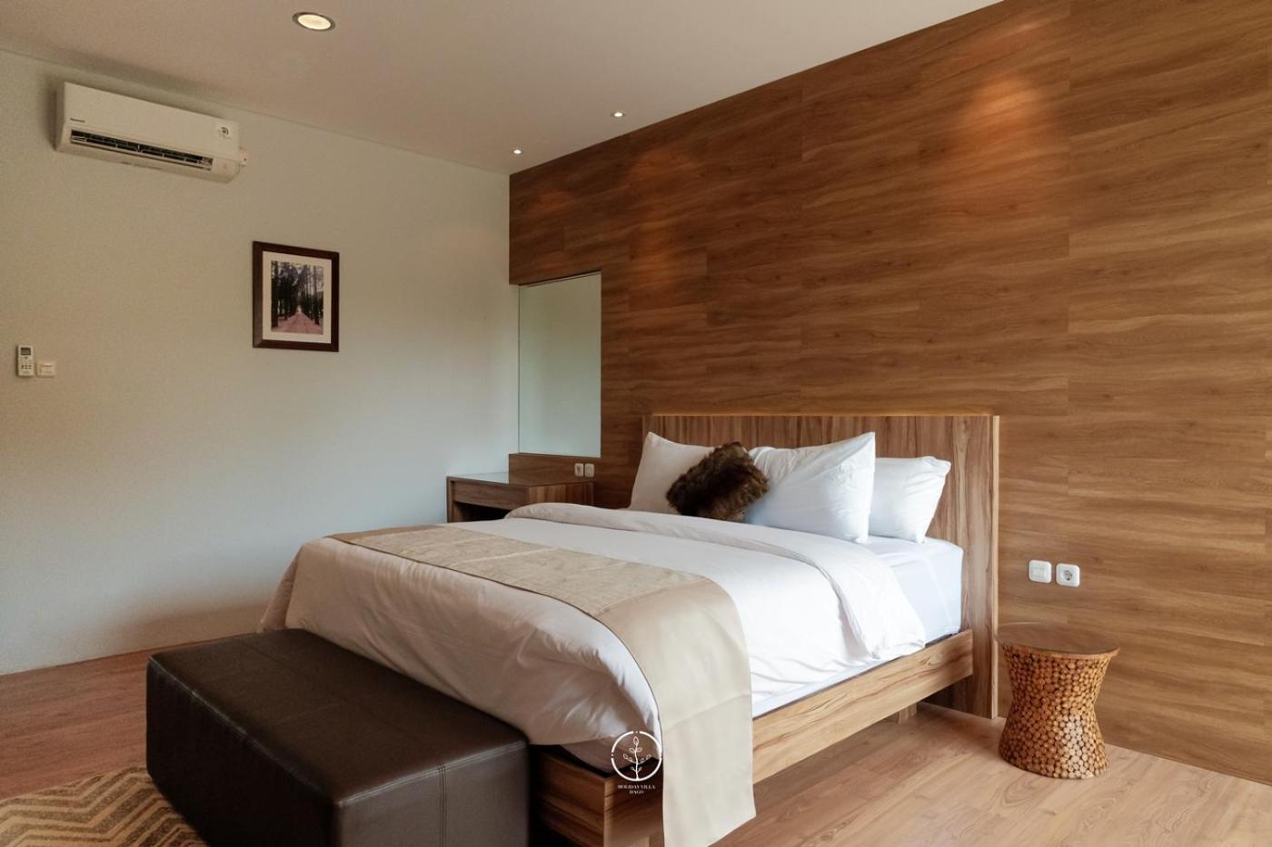 Asmaya Hill View Villa 7 Bedrooms With A Private Swimming Pool Bandung Bagian luar foto